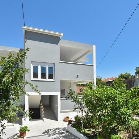 Apartmani Iva&Ante Dugi Rat Exterior foto