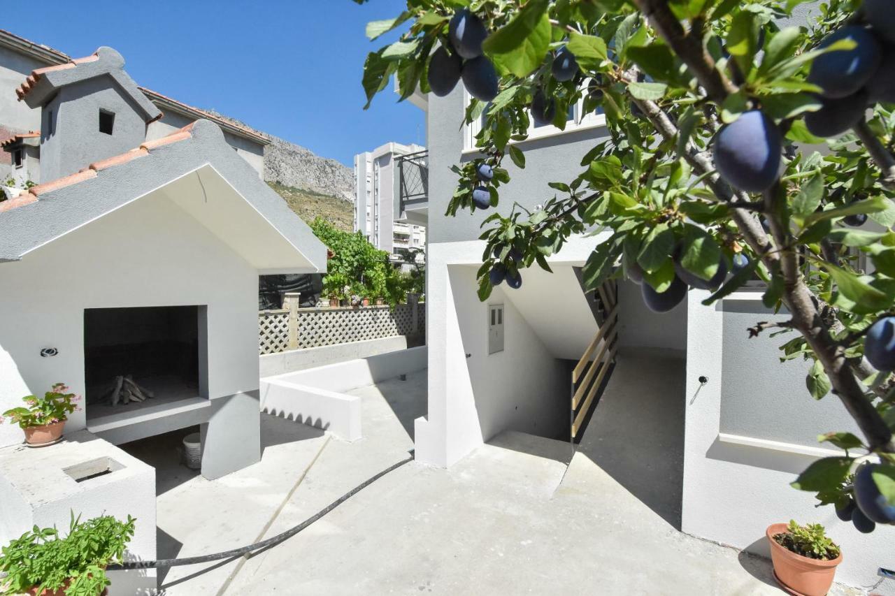 Apartmani Iva&Ante Dugi Rat Exterior foto