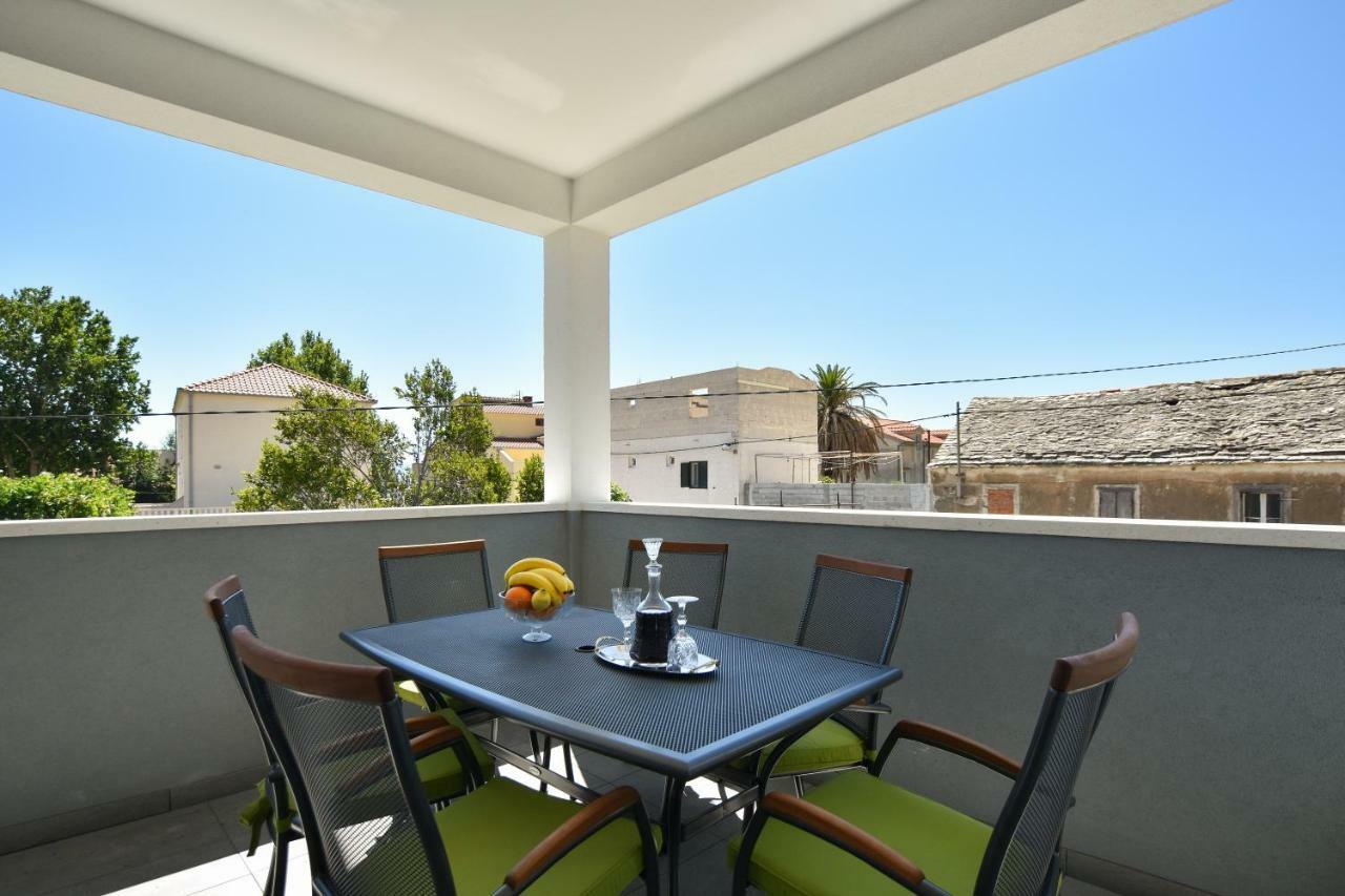 Apartmani Iva&Ante Dugi Rat Exterior foto